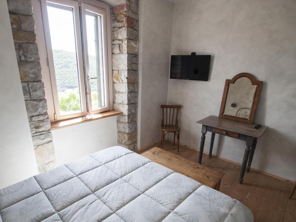 Il Glicine Bed & Breakfast San Dorligo della Valle Bagian luar foto