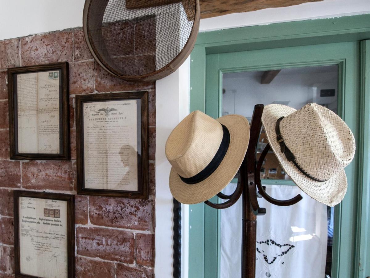 Il Glicine Bed & Breakfast San Dorligo della Valle Bagian luar foto